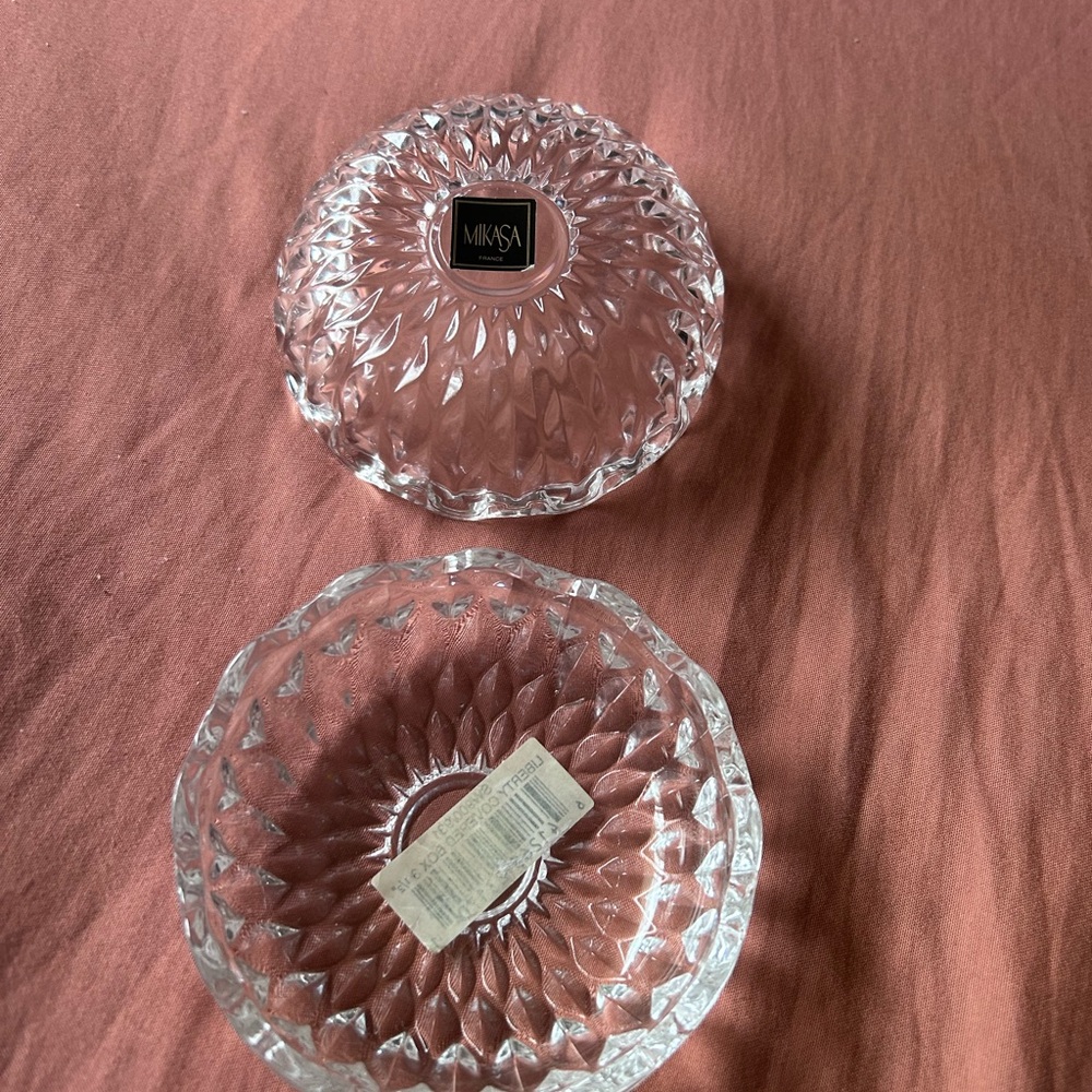 Mikasa Crystal Trinket Dish with Lid - Picture 4 of 8